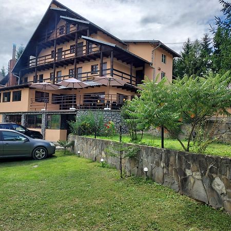 Pensiunea La Taverna Traisteni Bagian luar foto