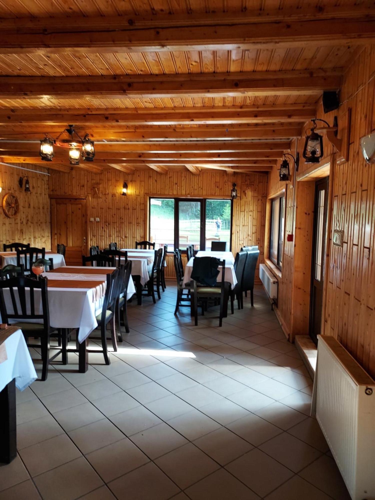 Pensiunea La Taverna Traisteni Bagian luar foto