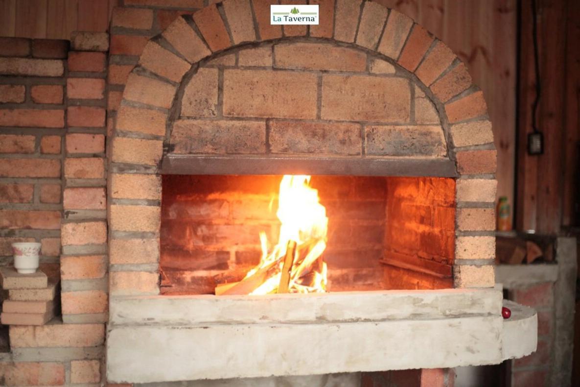 Pensiunea La Taverna Traisteni Bagian luar foto