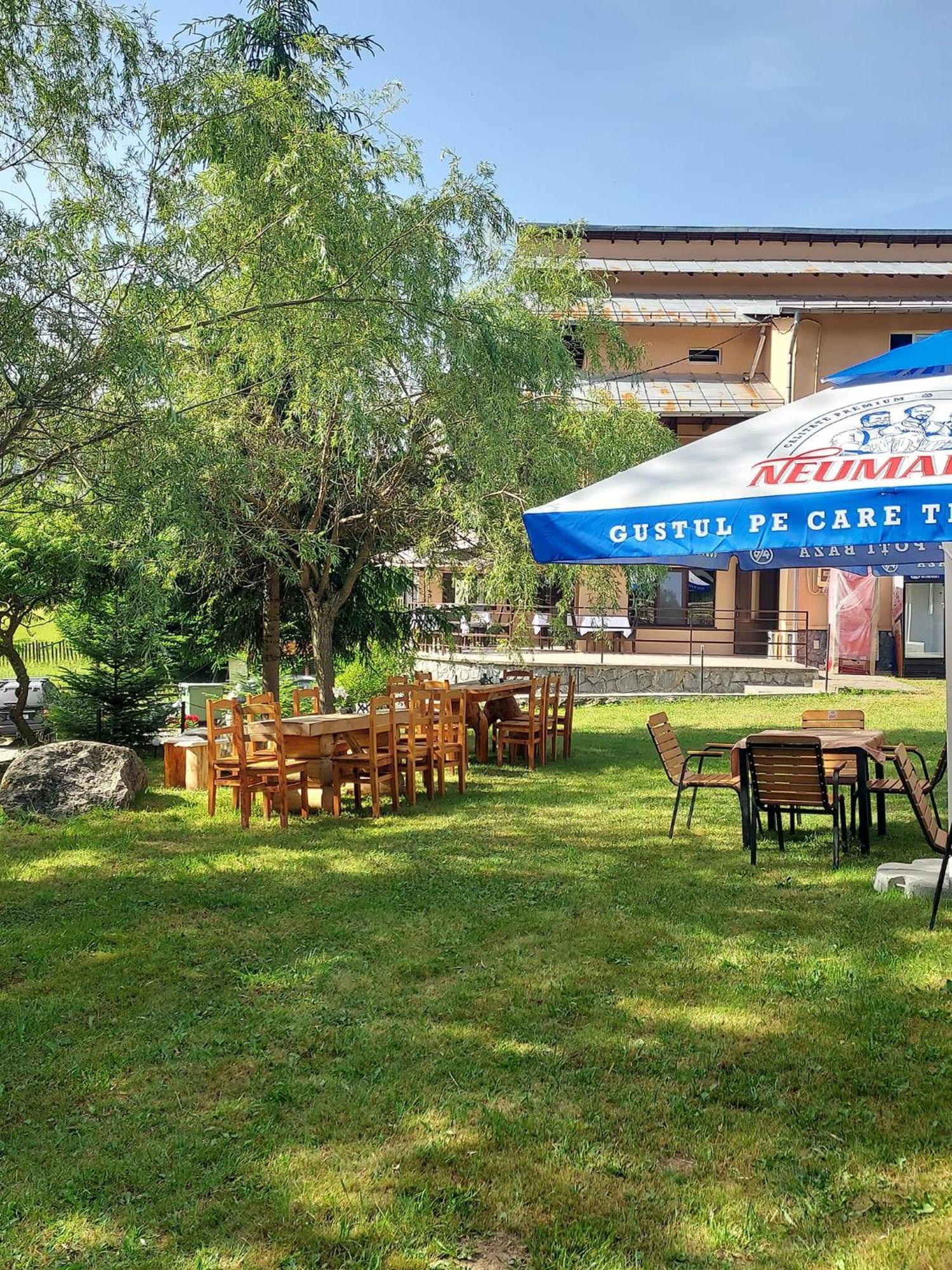 Pensiunea La Taverna Traisteni Bagian luar foto