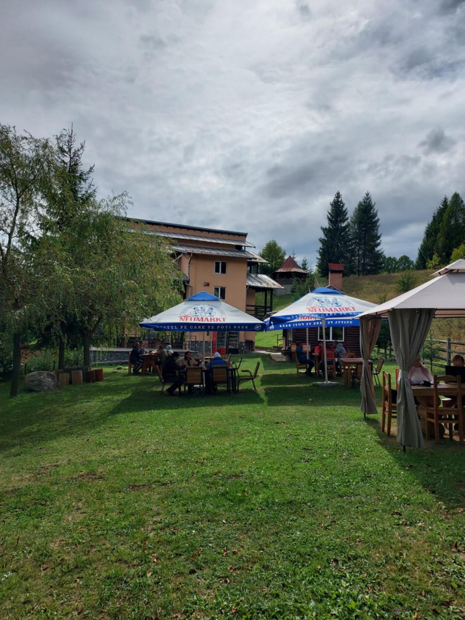 Pensiunea La Taverna Traisteni Bagian luar foto