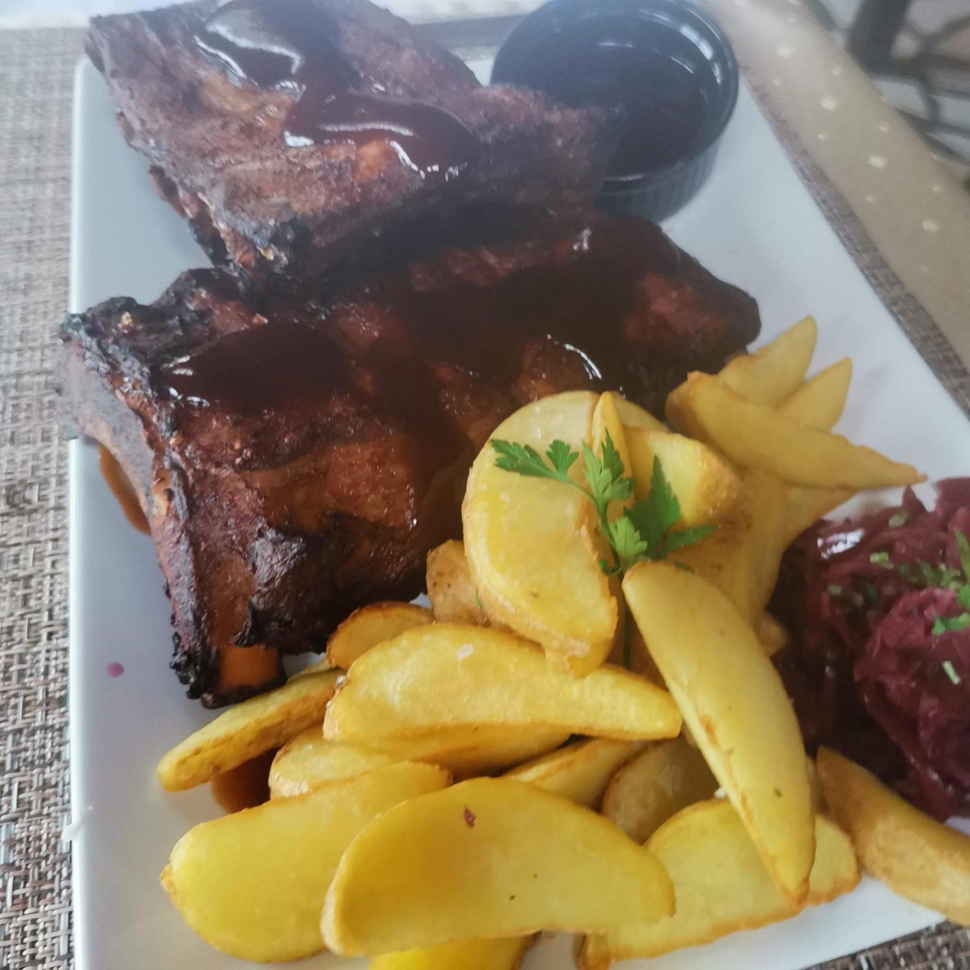 Pensiunea La Taverna Traisteni Bagian luar foto